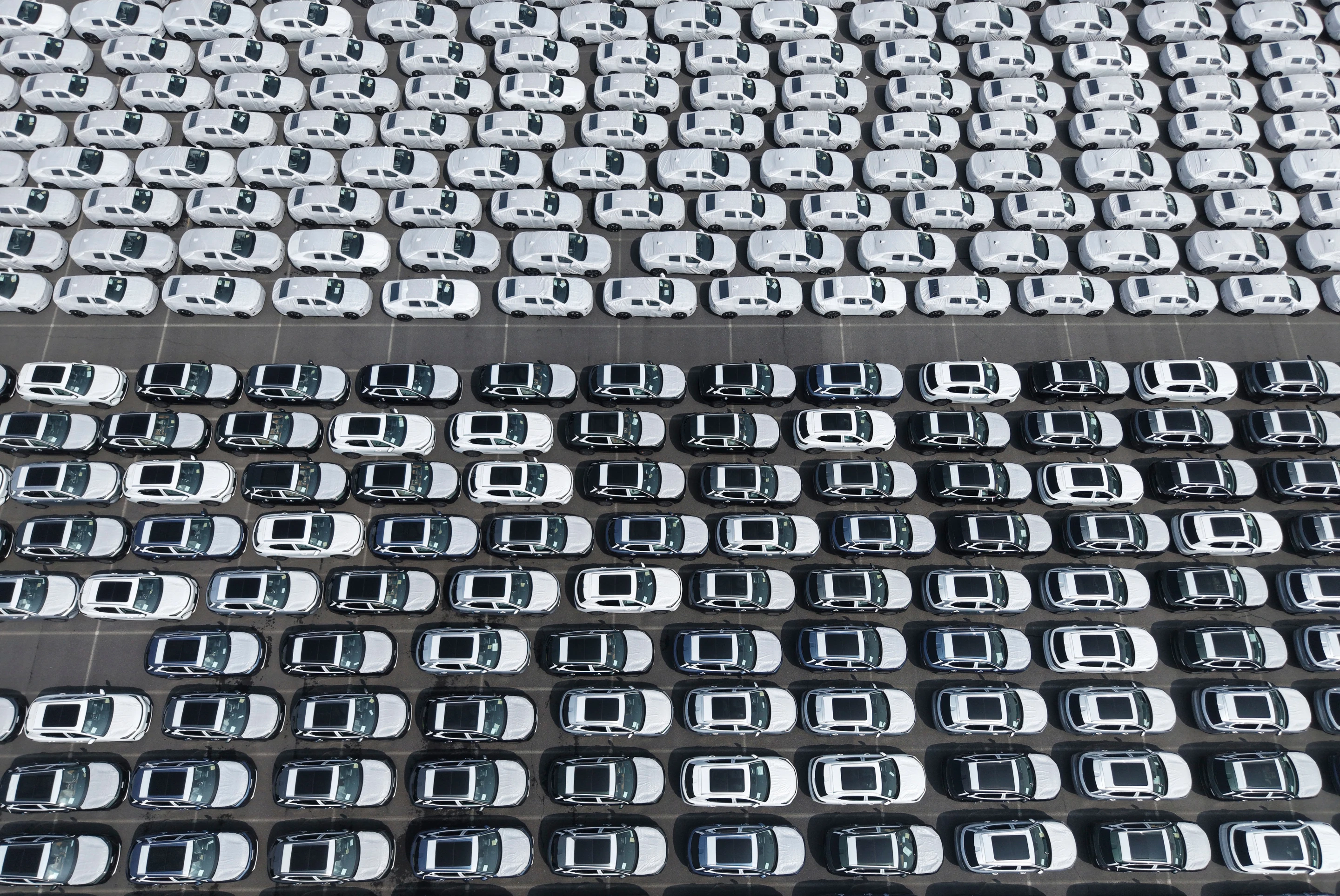 China’s passenger car exports are up 80% in June as EV demand grows, while sales drop at home